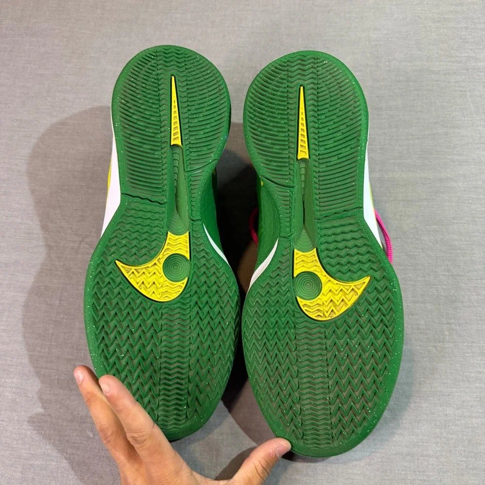 Nike Sabrina 2 Oregon Ducks Mens 13.5 Green Yellow  HQ4344-300 Basketball EUC‎